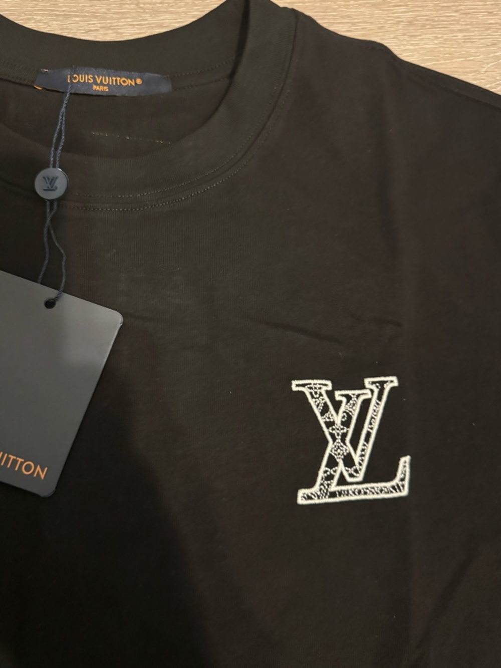 Louis Vuitton Black Short Sleeve Tee with White Monogram Motifs - Picture 3 of 6